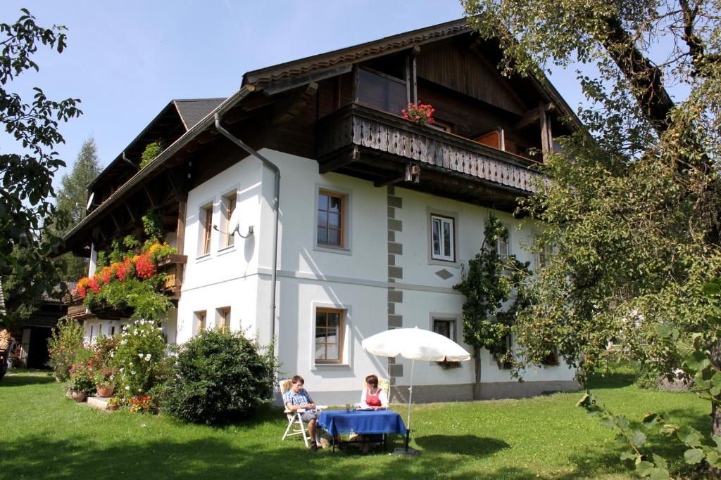 Zimmer Und Ferienwohnungen "Heidis Welt" Podlanig Hermagor-Pressegger See Dış mekan fotoğraf